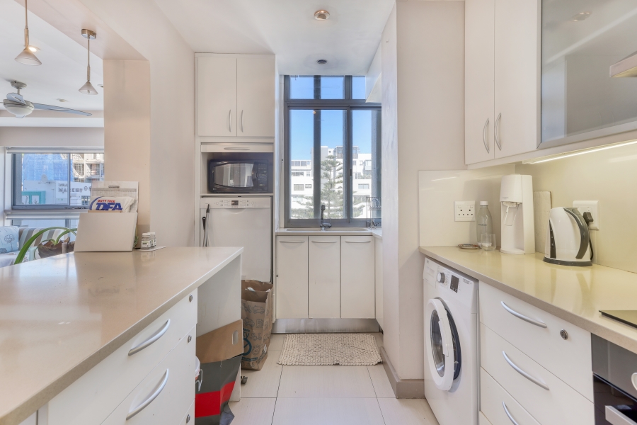 2 Bedroom Property for Sale in Sea Point Western Cape
